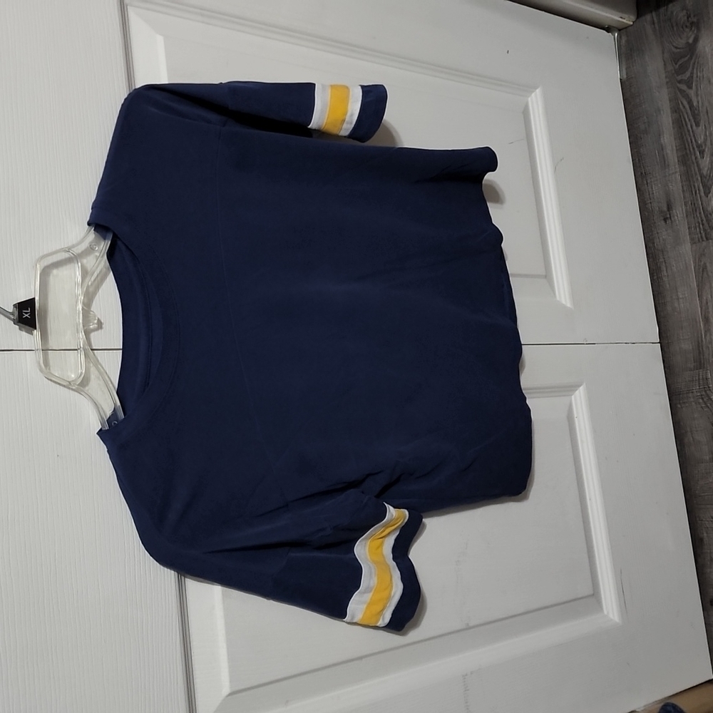 Juniors tee